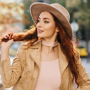 8 Kebiasaan yang Harus Dihindari agar Tetap Menarik di Usia Matang