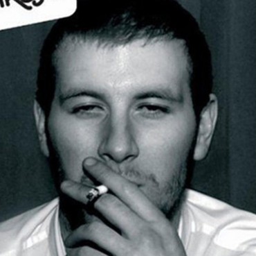 Renungan Pria di Sampul Album Ikonik Arctic Monkeys: Kesuksesan Segila Ini Tak Akan Terulang Lagi