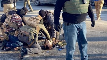 FOTO: Momen Alex Pretti Ditembak Mati Agen Imigrasi-Bea Cukai AS