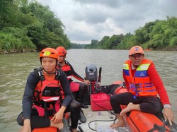 Pencarian Pemain Angklung yang Tenggelam di Empat Lawang Diperluas