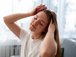 DIY Masker untuk Atasi Kulit Kepala Mengelupas