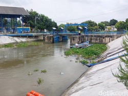 Pintu Air Kuro Dibuka, Banjir Bengawan Jero Lamongan Mulai Surut