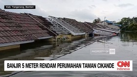 VIDEO: Banjir 5 Meter Rendam Perumahan Taman Cikande