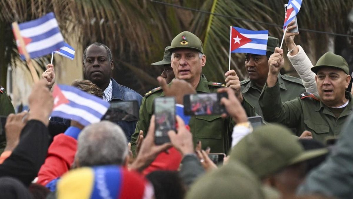 Waswas Ditangkap AS Bak Maduro, Presiden Kuba Gelar Latihan Militer