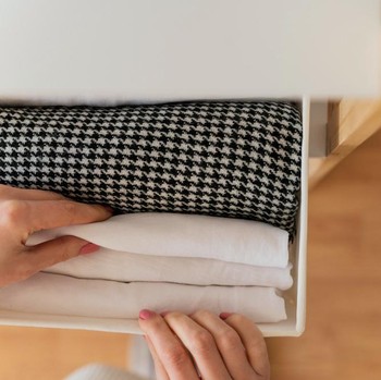 3 Bahan Pakaian Terbaik untuk Digunakan di Cuaca Panas