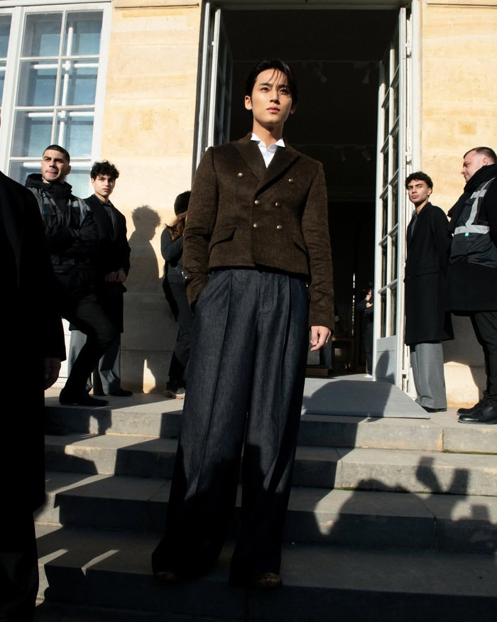 Sementara itu, CxM, sub-unit SEVENTEEN yang terdiri dari S.Coups dan Mingyu, baru saja merampungkan [DOUBLE UP] LIVE PARTY di Incheon, Korea Selatan pada Minggu, (25/1/2026) dan masih akan berlanjut hingga beberapa bulan ke depan. / Foto: instagram.com/min9yu_k