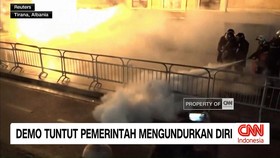 VIDEO: Demo Ricuh, Massa Tuntut Pemerintah Albania Mundur