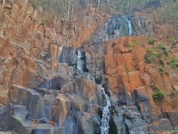 Turis Asal Jakarta Terjatuh di Air Terjun Cunca Jami