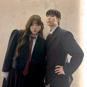 Hengkang dari YG Entertainment, AKMU Resmi Dirikan Agensi Sendiri 'Fountain of Inspiration'