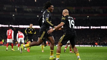 Update Eksklusif Olahraga CNN : Top 3 Sports: MU Hajar Arsenal, Persib Bikin Kejutan di Bursa Transfer