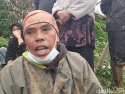3 Hari Gali Lumpur,  Asep Cari Anaknya yang Ditelan Longsor Cisarua