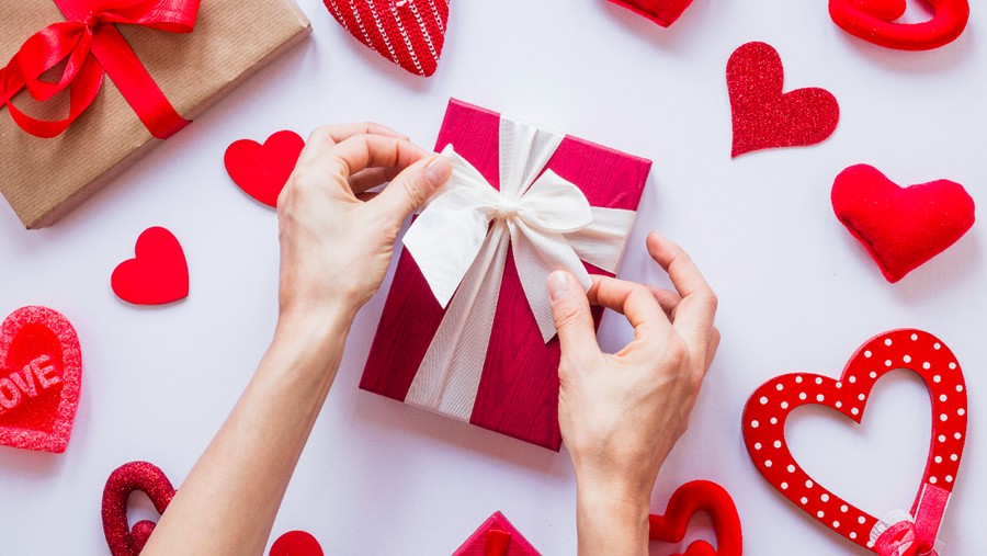 Ilustrasi kado Valentine