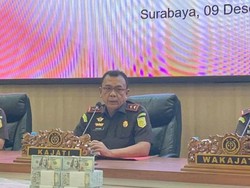 Akhir Karir Kajari Magetan Dicopot Setelah Ditangkap Kejagung