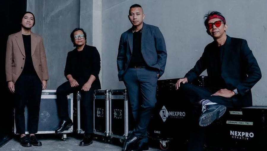 Lirik Lagu Mendengar Kabar - The Rain