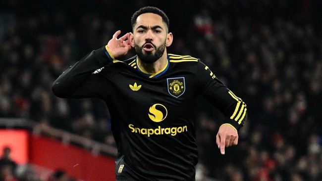 Matheus Cunha jadi pahlawan Manchester United dengan gol spektakuler yang sukses membawa timnya menang 3-2 atas Arsenal di pekan ke-23 Liga Inggris.