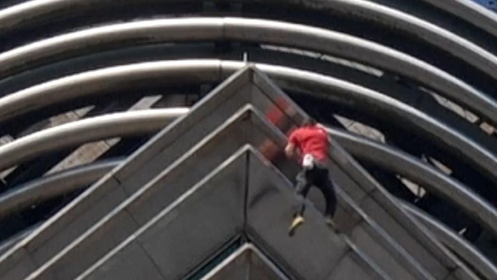 Viral Pendaki AS Panjat Gedung Tertinggi di Taiwan, Bikin Merinding