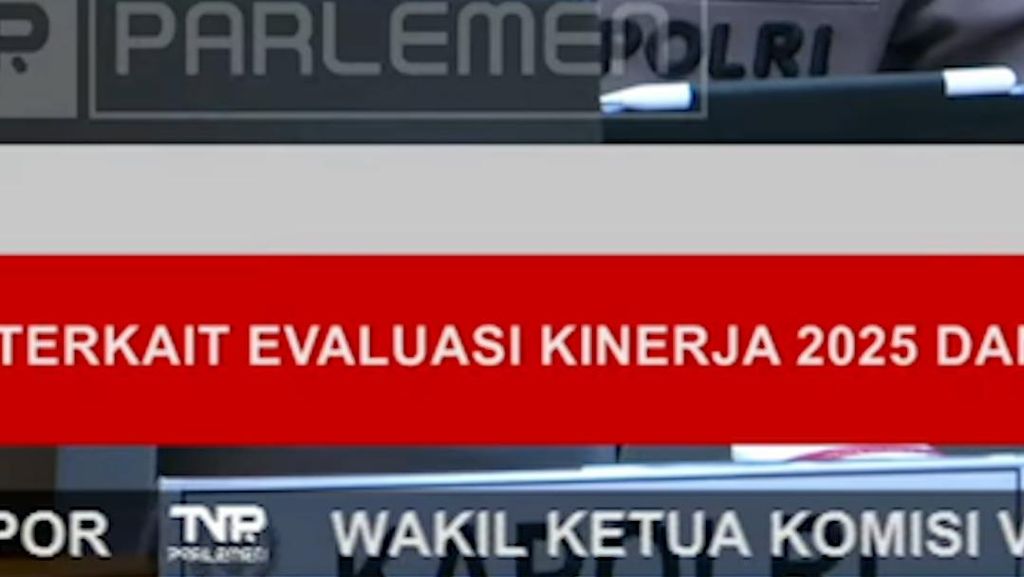 Momen Kapolri Tolak Usul Polri di Bawah Menteri Saat Rapat dengan DPR