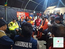 Tim Kemensos Turun Langsung Bantu Pencarian Korban Longsor Cisarua