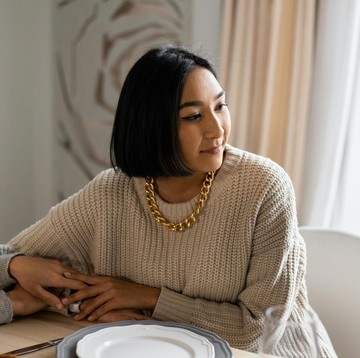 5 Perbedaan Orang yang Benar-benar Baik Hati dan Cuma Pura-pura