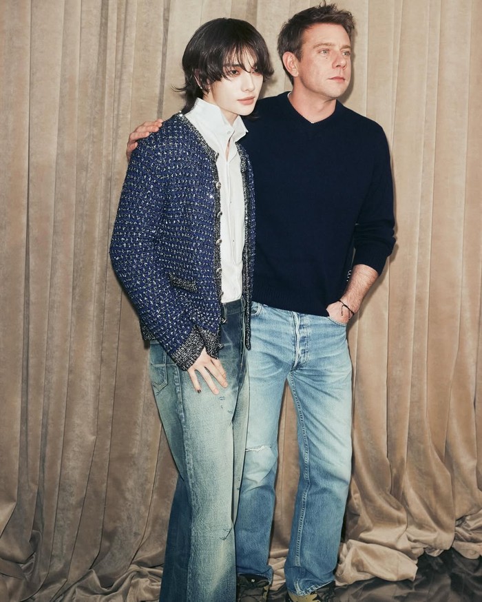 Bahkan, menurut kabar yang beredar, ia merupakan satu-satunya tamu undangan yang mengenakan pakaian yang dirancang serta dibuat khusus untuknya oleh sang creative director, yakni Jonathan Anderson, lho, Beauties! / Foto: instagram.com/hynjinnnn