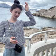 Get The Look: Outfit Santai Pakai Tweed Ala Go Youn Jung