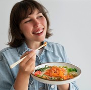 5 Kebiasaan Makan di Pagi Hari yang Bisa Memperlambat Penuaan Menurut Ahli Gizi, Coba Mulai Besok!