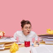 4 Ciri Kepribadian Orang yang Membiarkan Rumahnya Agak Berantakan Menurut Ilmu Psikologi