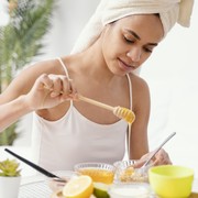 3 Manfaat Madu untuk Perawatan Kulit dan Cara Menggunakannya