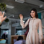 7 Kebiasaan Orang yang Terlihat Rendah Hati tapi Sebenarnya Hanya Haus Pujian