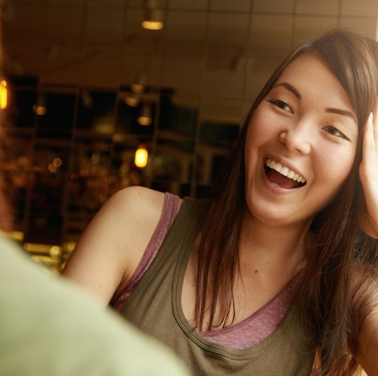 3 Kalimat yang Orang Pakai saat Menyembunyikan Lelah Emosional