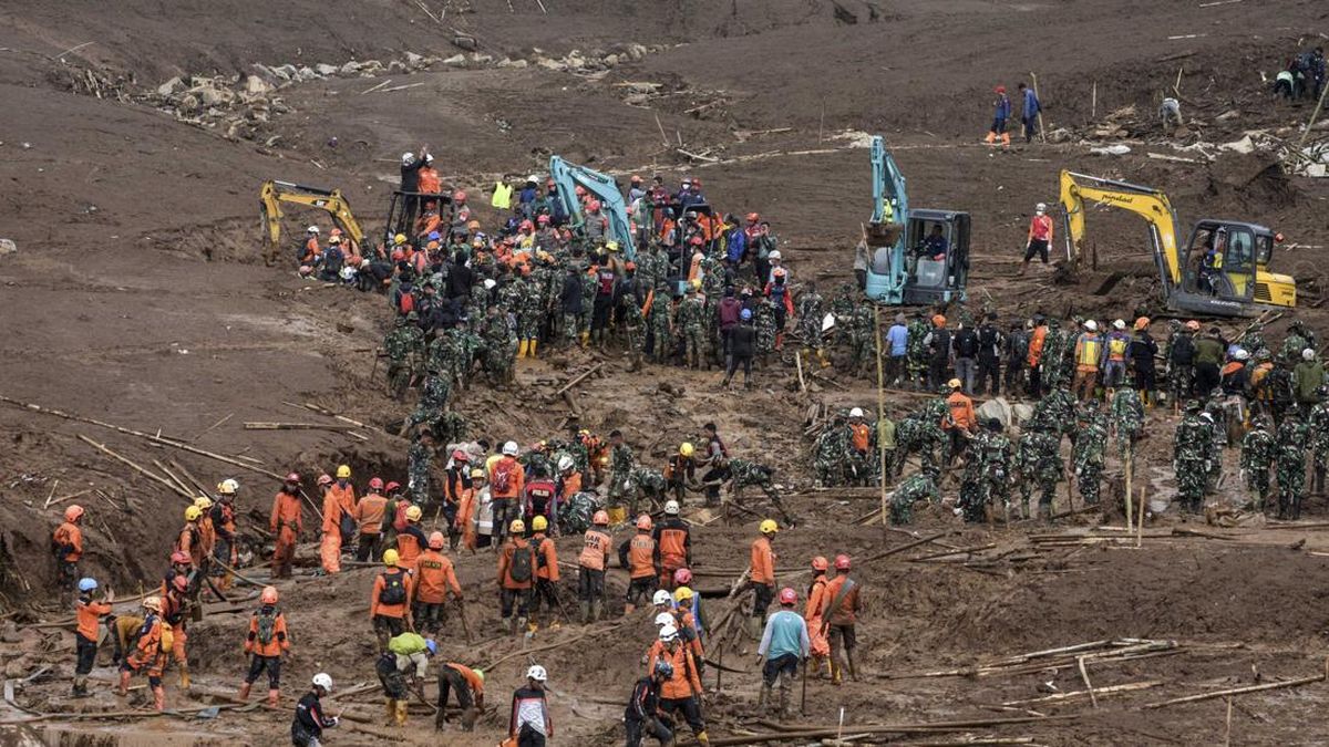 Update Longsor Cisarua: 48 Body Pack Dievakuasi, 30 Teridentifikasi