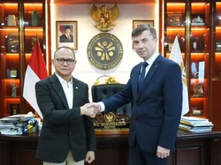 Perusahaan Aluminium Rusia Bakal Rekrut 50 Lulusan SMK, Peluang Dapat Gaji Rp 43 Juta!