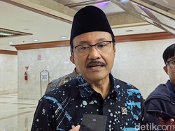 Mensos Aktifkan Lagi Ribuan Penerima Bansos Terlibat Judol Sambil Diawasi