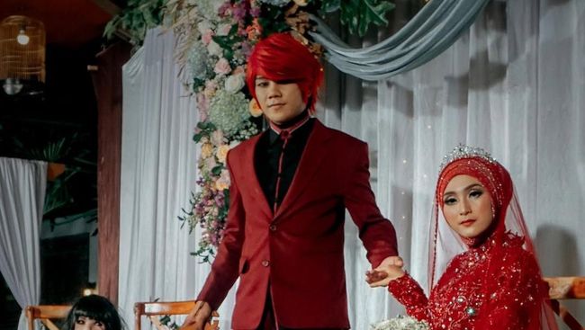 Perjuangan Mendiang Istri di Perjalanan Hidup Pesulap Merah