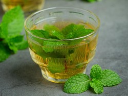 Rebusan Daun Apa yang Ampuh Atasi Asam Lambung? Ini 4 Jenis-Cara Konsumsinya