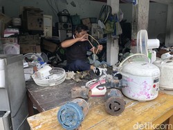 Tak Cuma Kipas-Setrika, Servis di Tegalrejo Juga Bisa Reparasi Mesin Bakpia