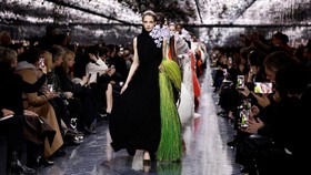 Jonathan Anderson 'Menyelamatkan' Couture Lewat Koleksi Teranyar Dior