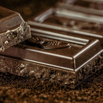 Studi Ungkap Rahasia dalam Cokelat yang Diduga Bikin Kita Panjang Umur