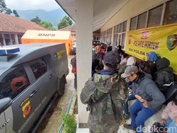 Teridentifikasi, 30 Jenazah Korban Longsor Cisarua Diserahkan ke Keluarga