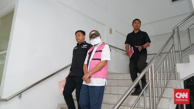 Kejaksaan Tinggi Sumut menetapkan pejabat Kementerian PUPR sebagai tersangka korupsi proyek Waterfront City, diduga merugikan negara Rp13 miliar.