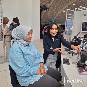 AI Digunakan di Dunia Kecantikan, Profesi Beauty Advisor Bakal Terancam?