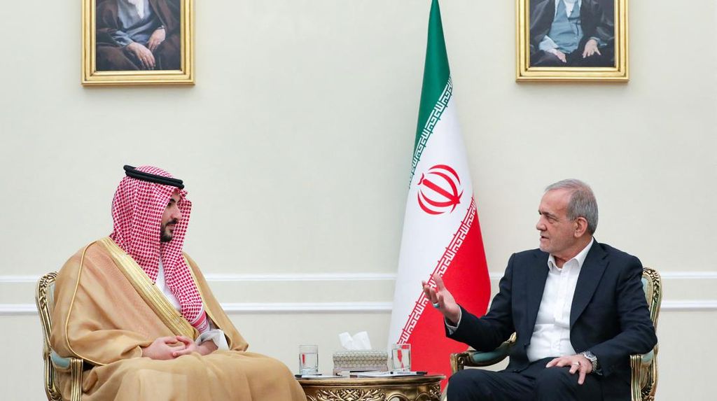 Presiden Iran Telepon MbS saat Kapal Induk AS Mangkal di Timteng