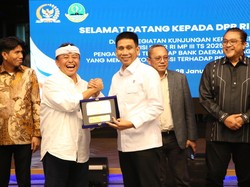 Wamendagri Wiyagus Ungkap Peran Penting BUMD Genjot Perekonomian Daerah