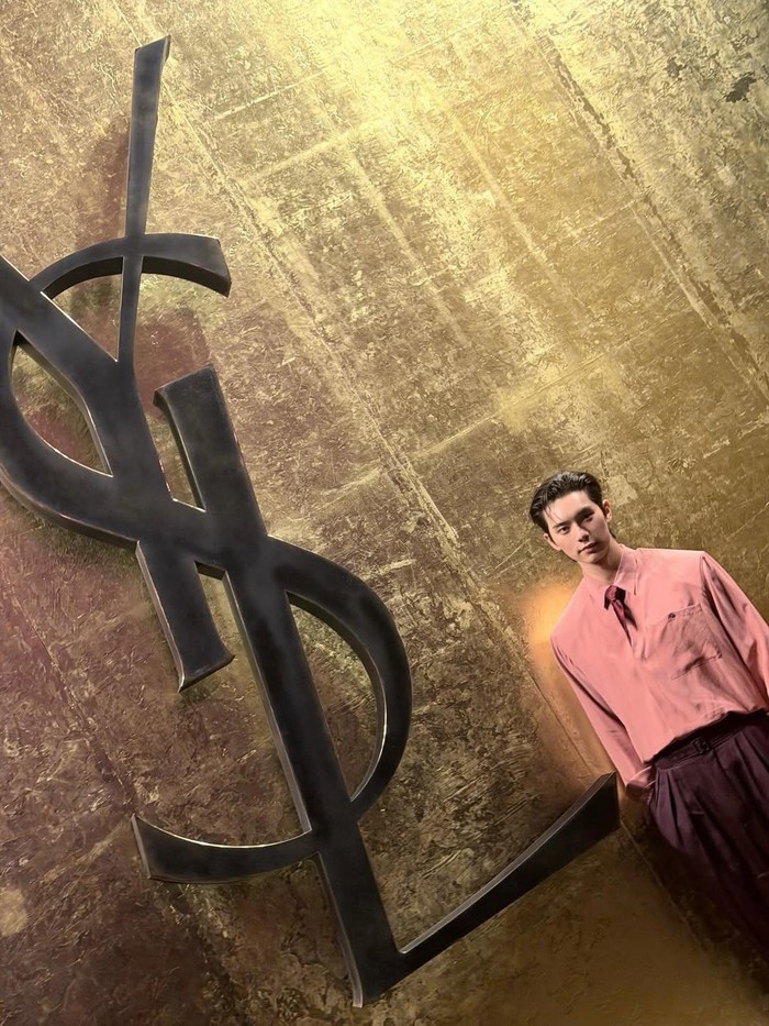 Aktor Korea Lee Chae Min tampil memesona saat menghadiri Saint Laurent Men's Fall/Winter 2026 di Paris Fashion Week./ Foto: instagram.com/l.c.m____