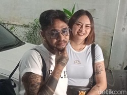 Beby Prisillia Pastikan Rumah Tangga Baik, Setia Dampingi Onad di Pusat Rehab