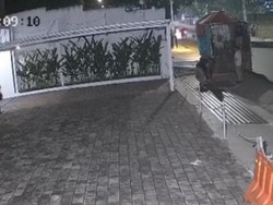 Viral! Rayap Besi Beraksi Pakai Truk di Setiabudi Bandung