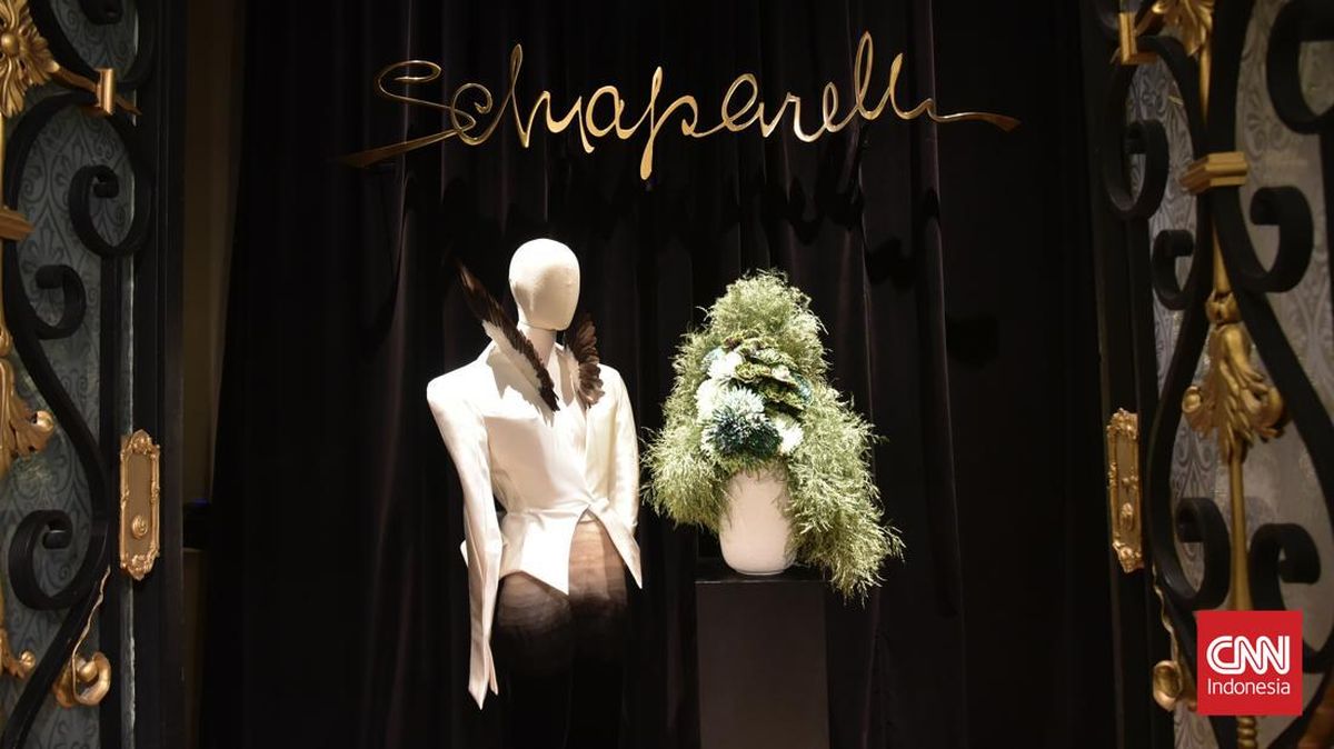 Manifestasi Agoni dan Ekstase ala Daniel Roseberry di Schiaparelli