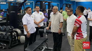 Sorotan Dunia Olahraga CNN Sport : Kemenpora 'Investasi' Rp10 M ke PBSI demi Emas Olimpiade 2028