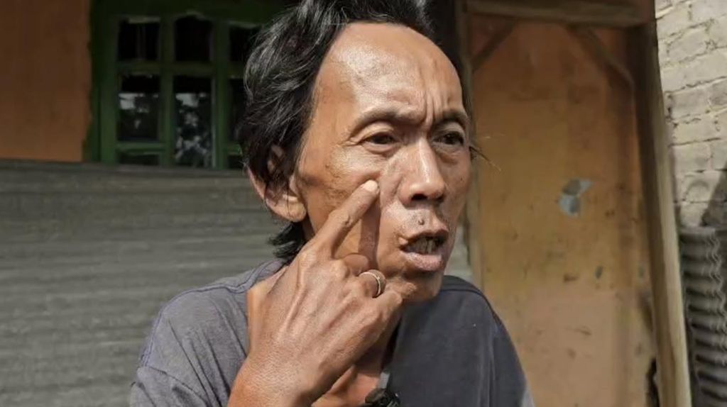 Dituding Jual Es Gabus Pakai Spons, Sudrajat Mengaku Dianiaya Petugas