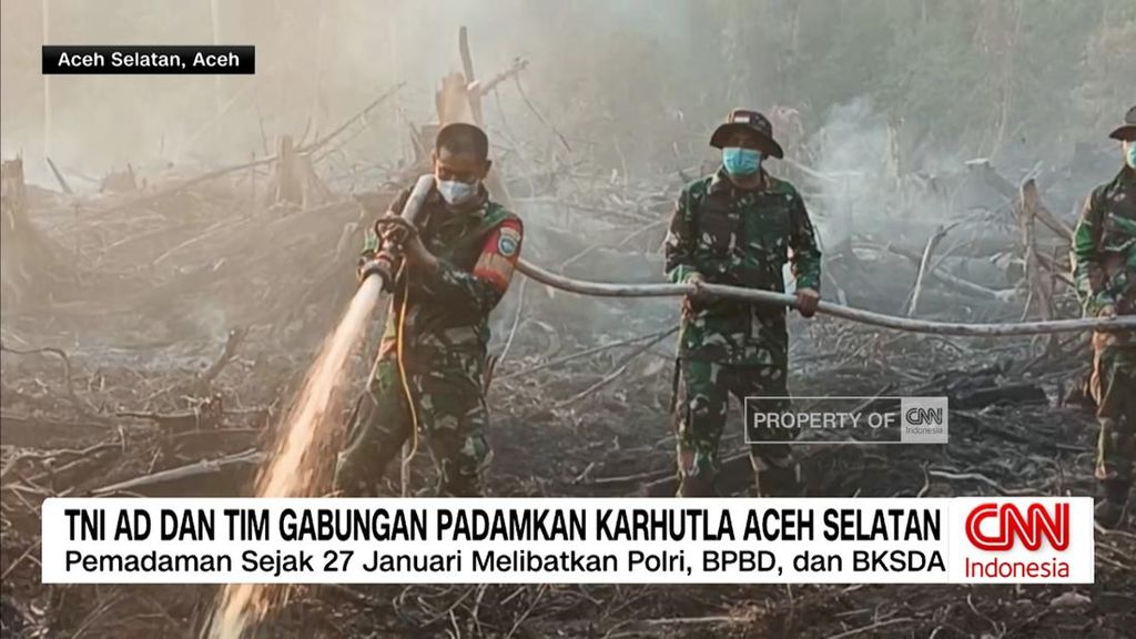 VIDEO: TNI AD dan Tim Gabungan Padamkan Karhutla Aceh Selatan